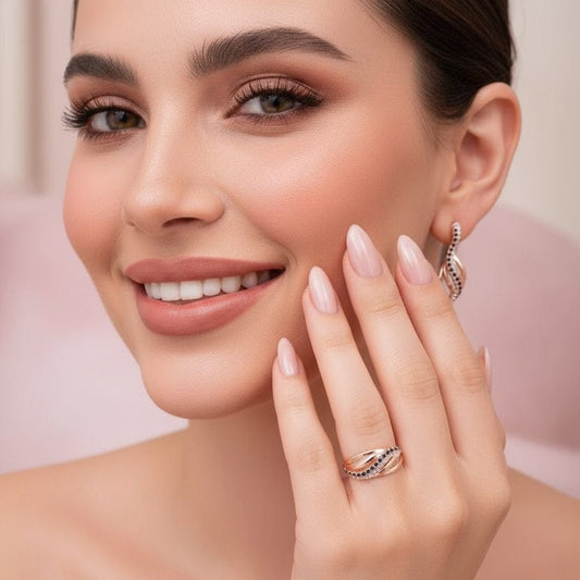 Erin - Twisted Ring with Black & White Zirconia